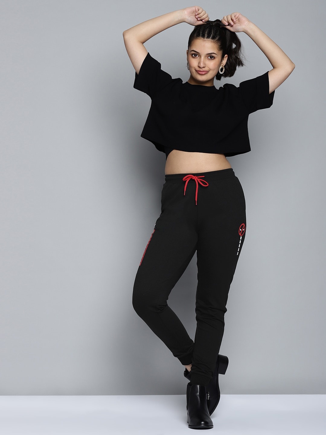 

Kook N Keech Marvel Teens Girls Black & Grey Marvel Deadpool Print Joggers