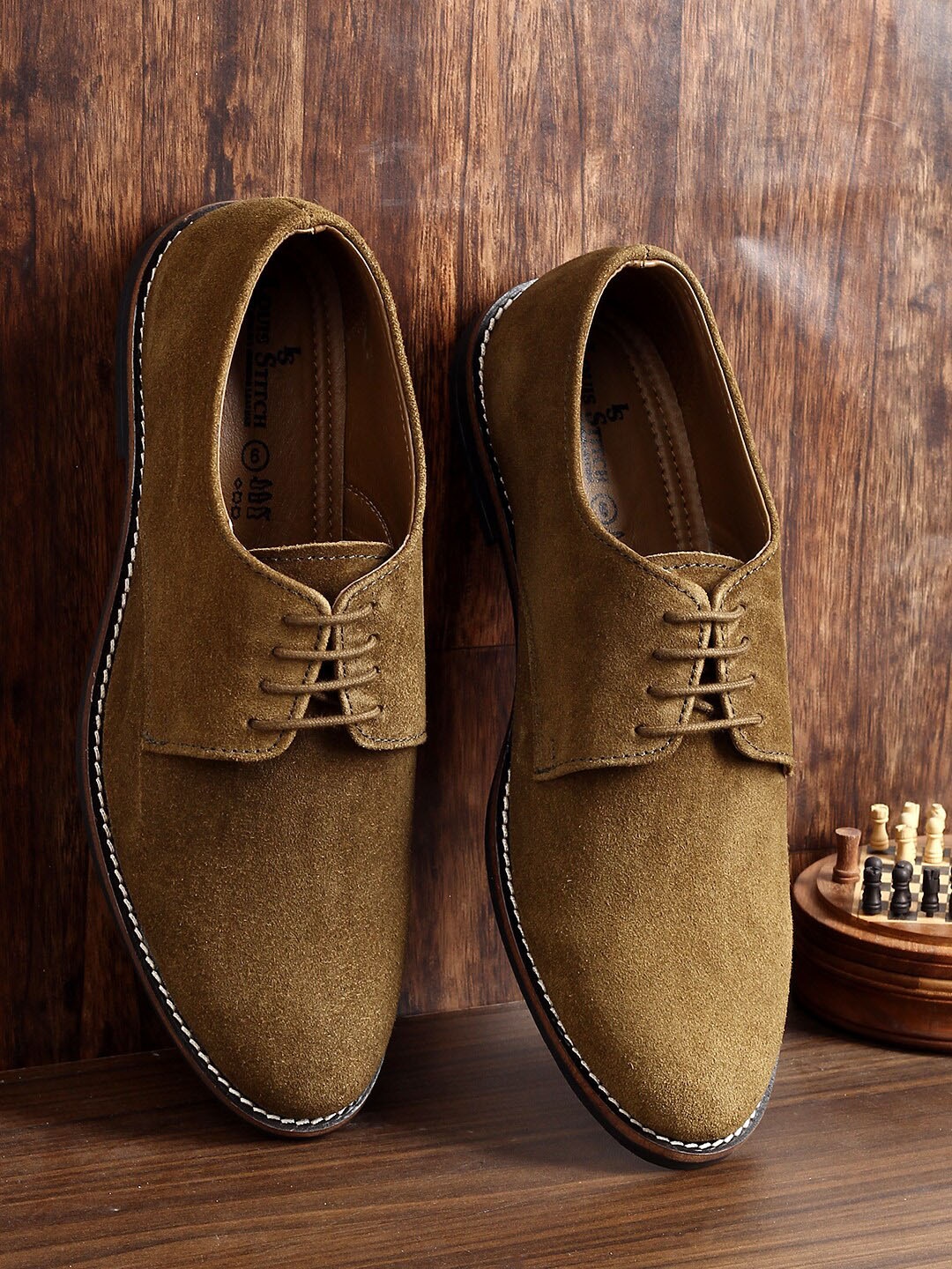 

LOUIS STITCH Men Green Suede Derbys