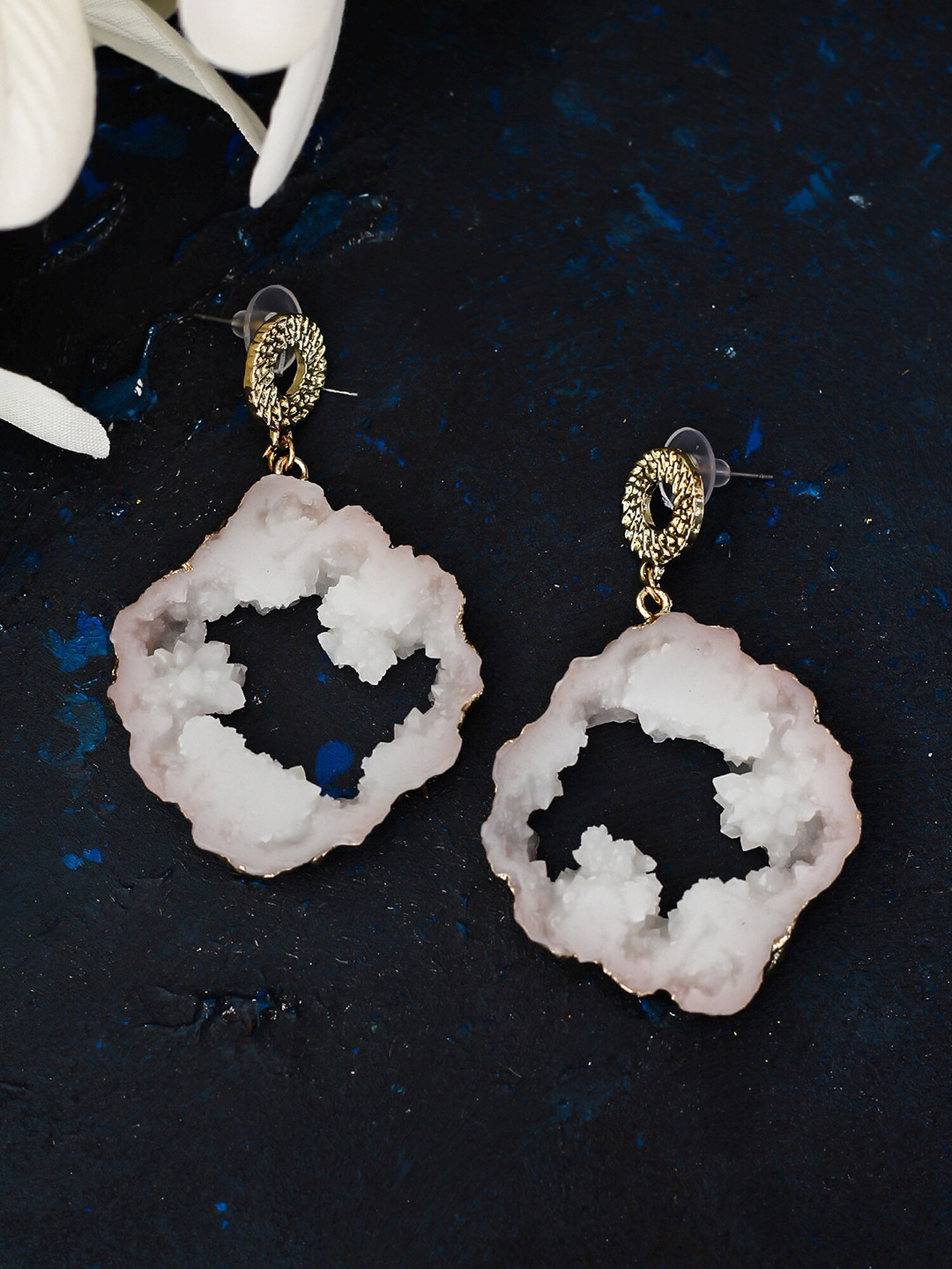 

Bellofox Off White Contemporary Drop Earrings