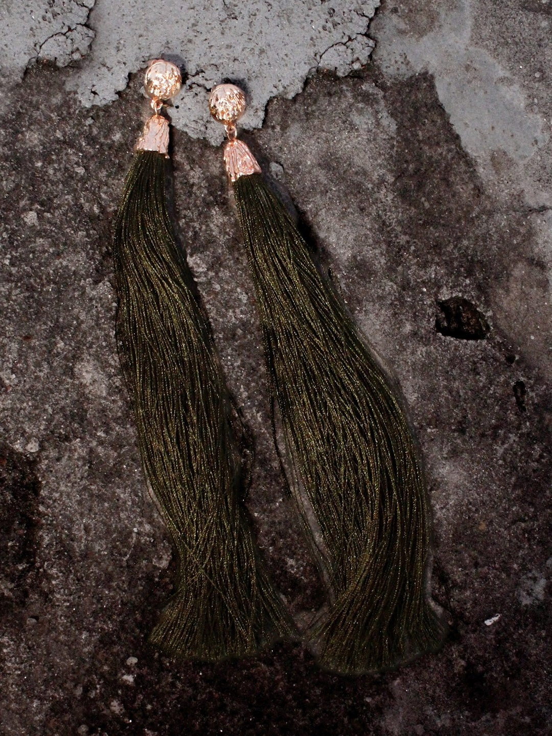 

Bellofox Green Tasselled Drop Earrings