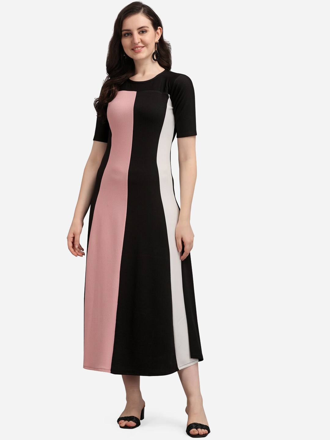 

PURVAJA Women Peach-Coloured & Black Colourblocked Maxi Dress