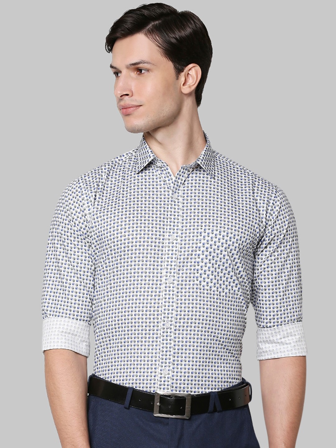

Park Avenue Men Grey Slim Fit Opaque Printed Formal Shirt
