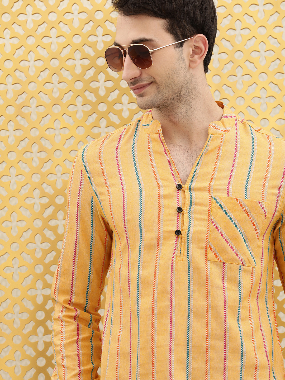 

Ode by House of Pataudi Men Mustard Yellow & Blue Striped V Neck Pure Cotton Kurta
