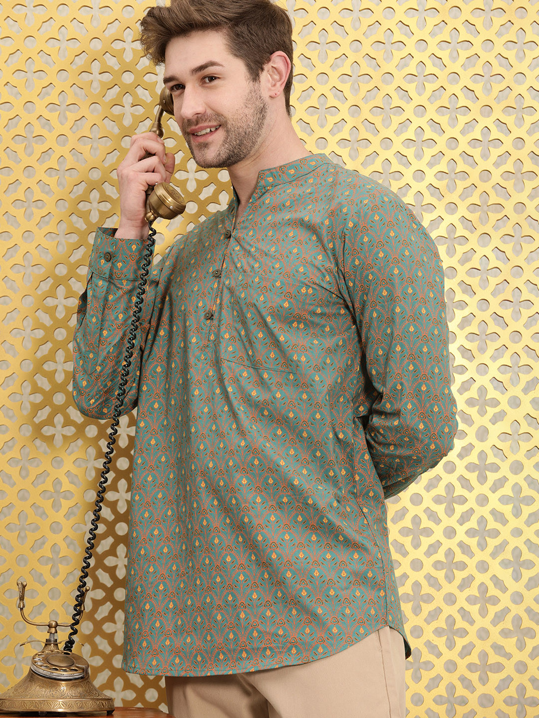 

Ode by House of Pataudi Men Teal Ethnic Motifs Printed Straight Rozana Kurta