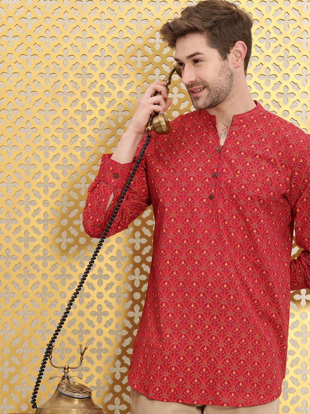 

Ode by House of Pataudi Men Red Ethnic Motifs Printed Straight Rozana Kurta
