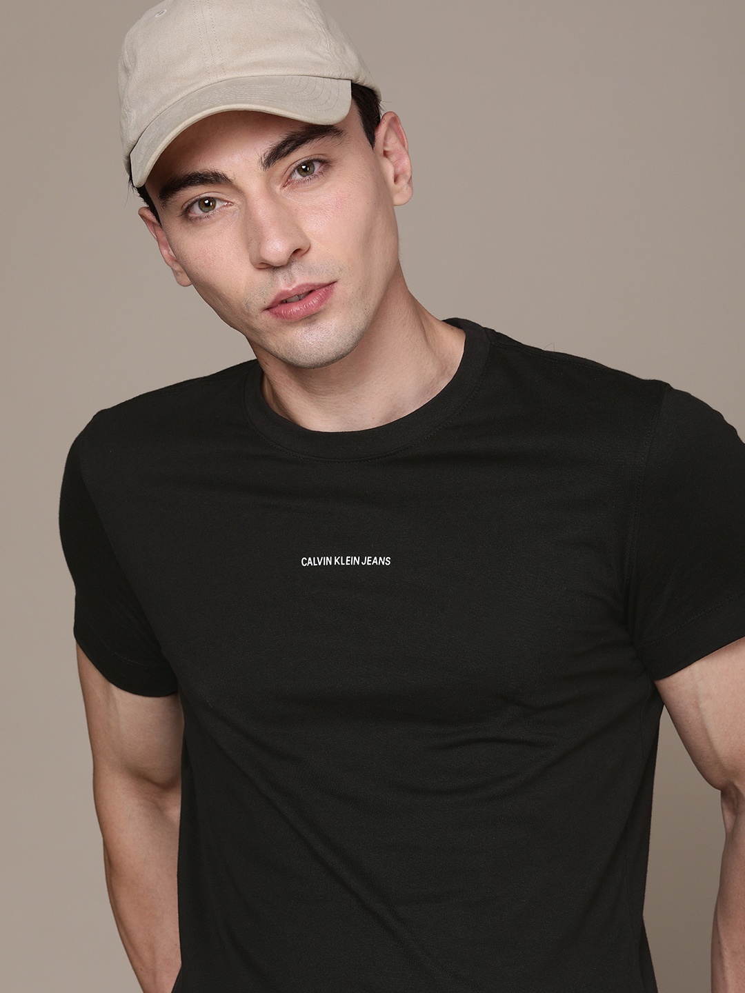 

Calvin Klein Jeans Men Black Printed Detail Organic Cotton T-shirt