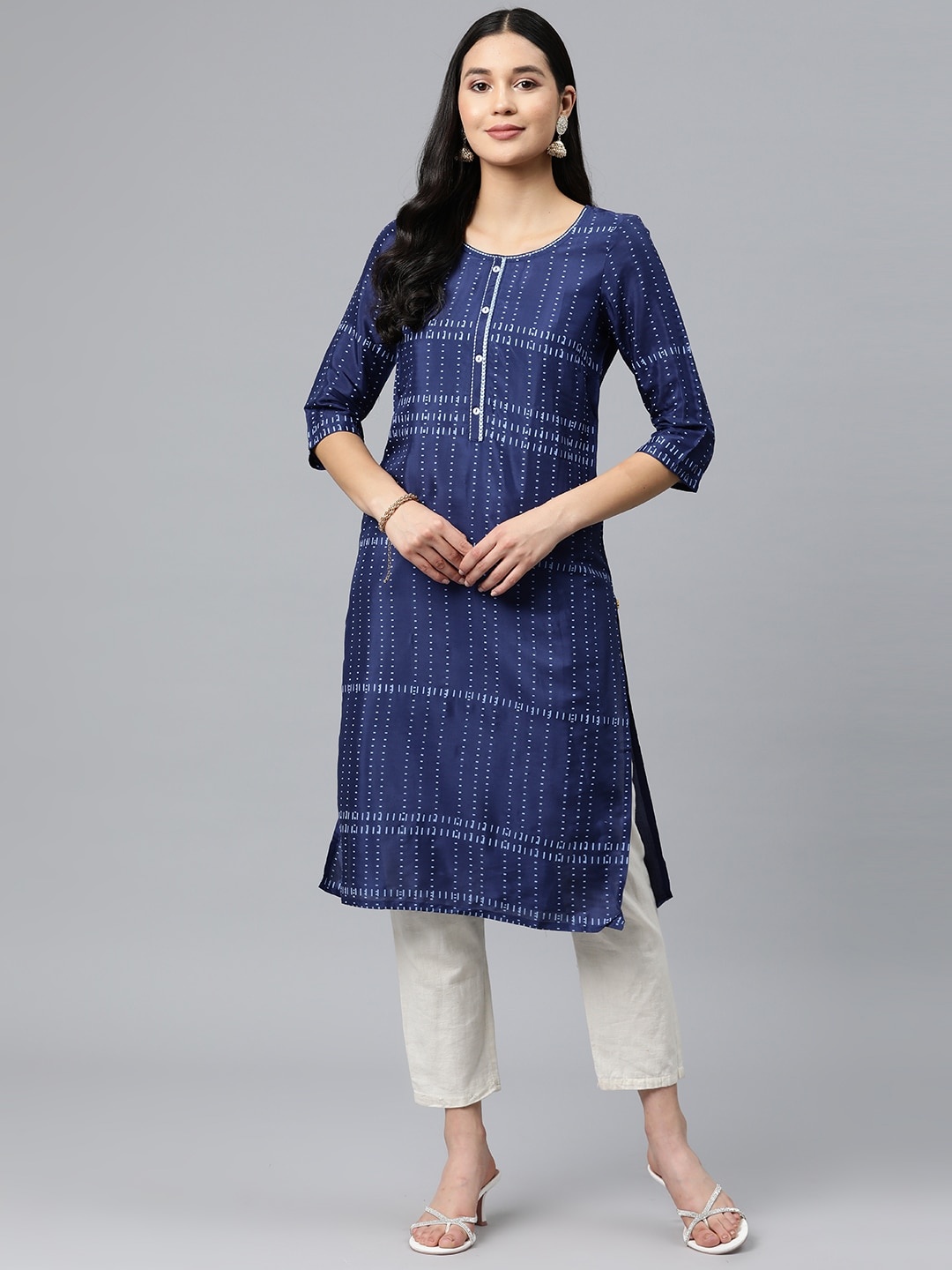 

AURELIA Geometric Printed Thread Work Kurta, Navy blue