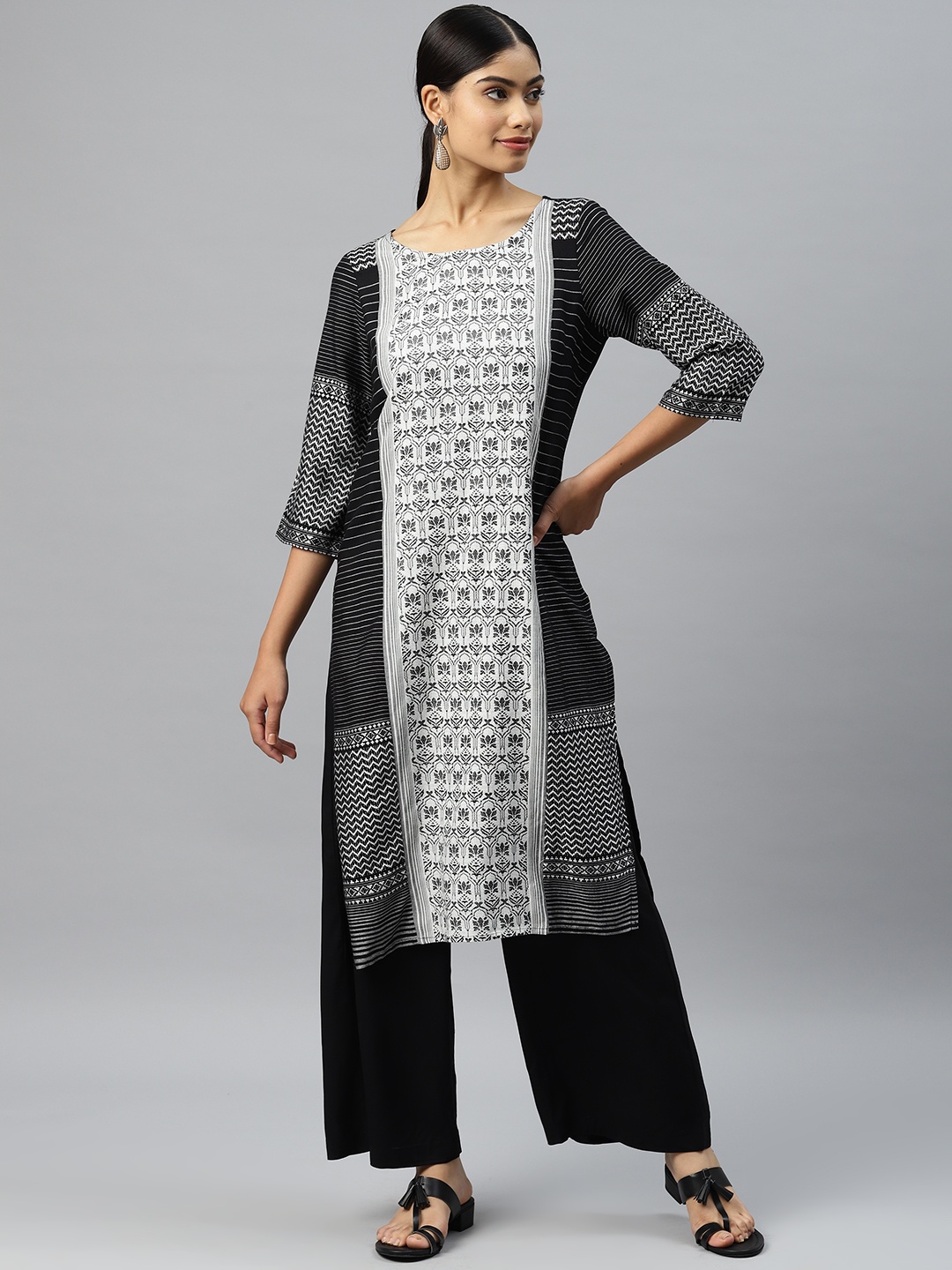 

AURELIA Self-Design Kurta with Palazzos, Black