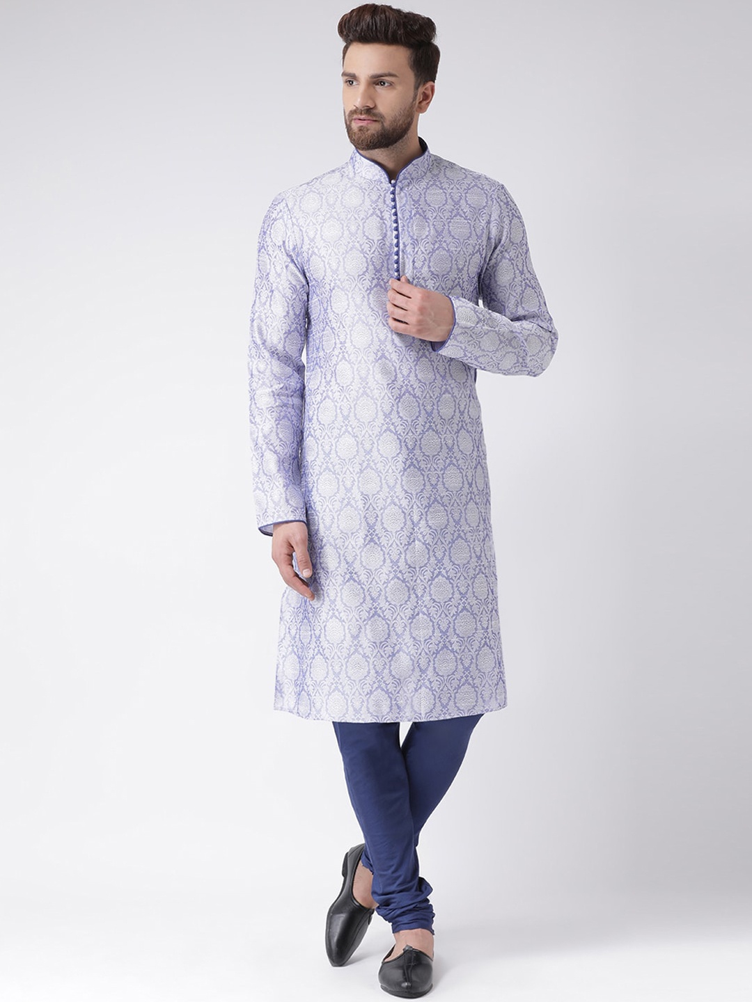 

Chitwan Mohan Men Lavender Ethnic Motifs Mandarin Collar Straight Kurta with Churidar