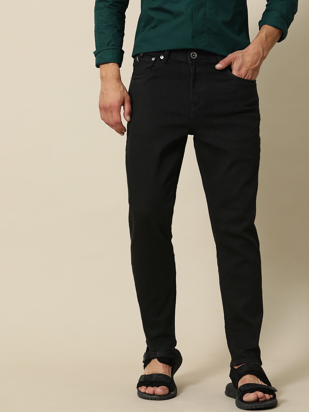 

Mr Bowerbird Men Black Solid Stretchable Casual Jeans