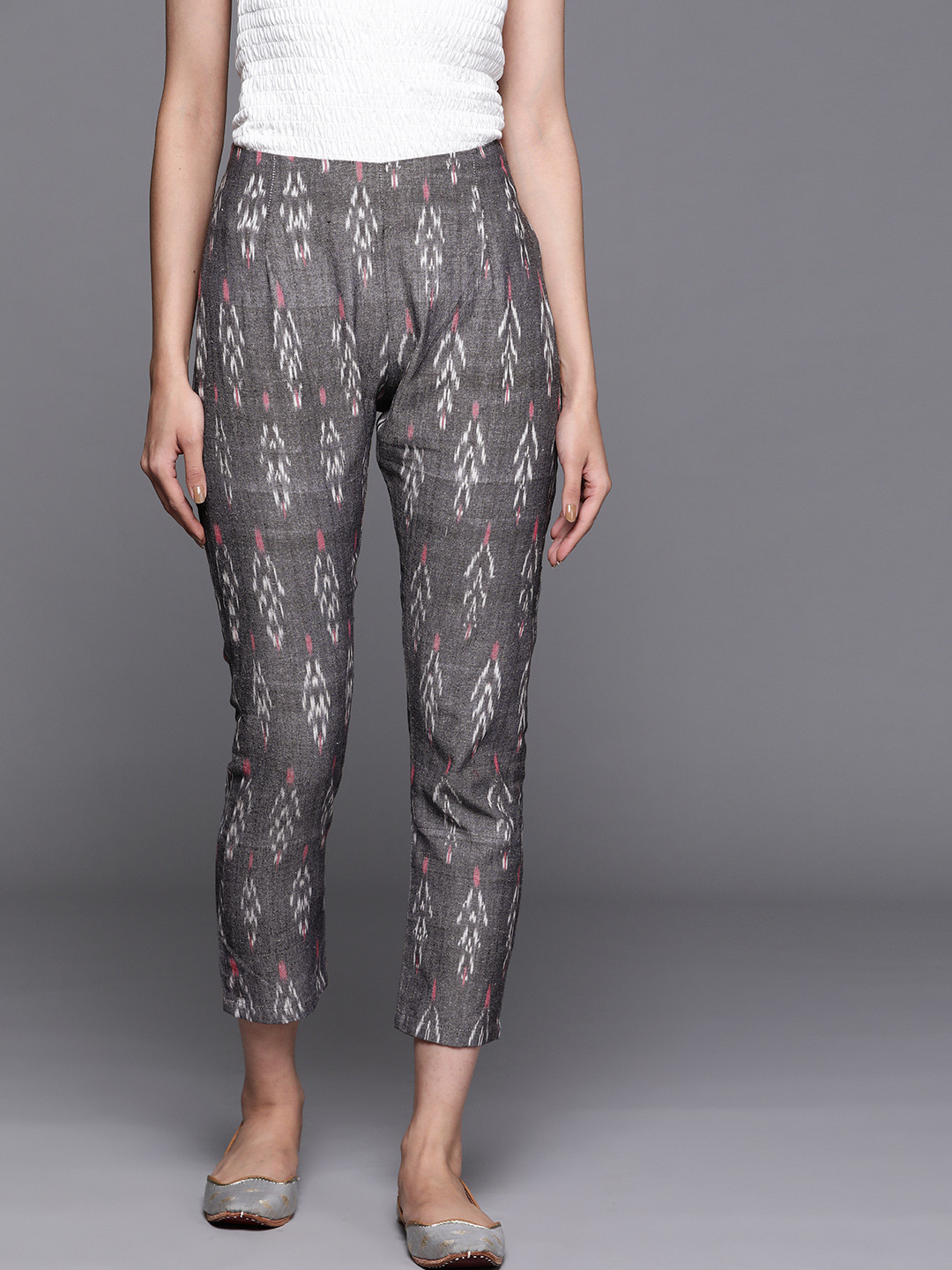 

PINKSKY Women Grey Smart Slim Fit Trousers