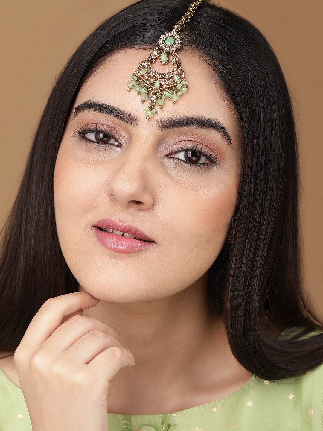 

Rubans Gold-Toned & Green Stone Studded Maang Tika