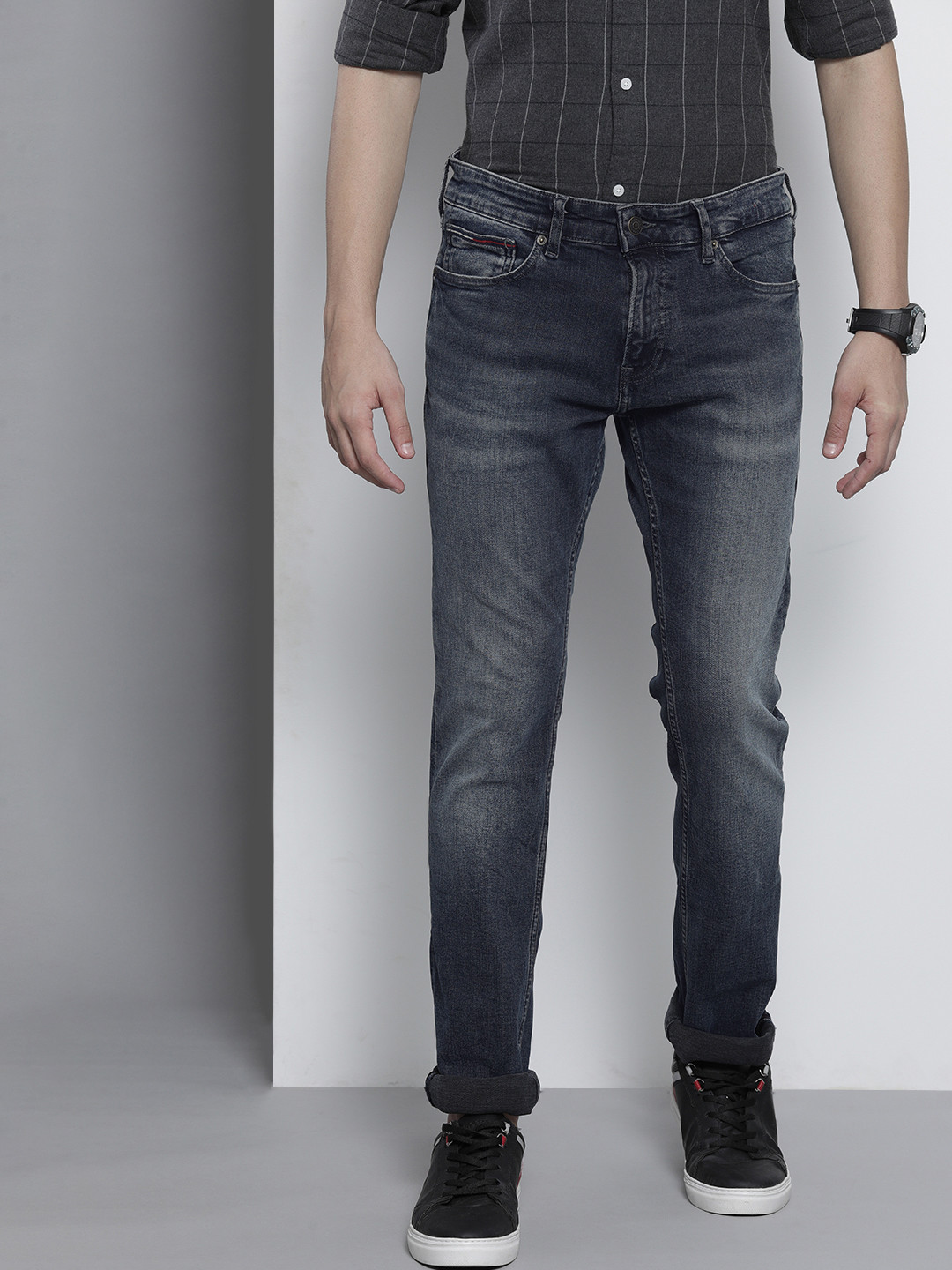 

Tommy Hilfiger Men Denim Blue Slim Fit Heavy Fade Stretchable Jeans