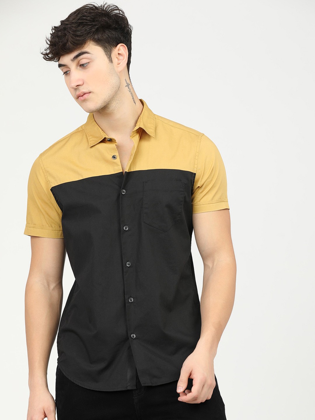 

HIGHLANDER Men Yellow Slim Fit Opaque Colourblocked Casual Shirt