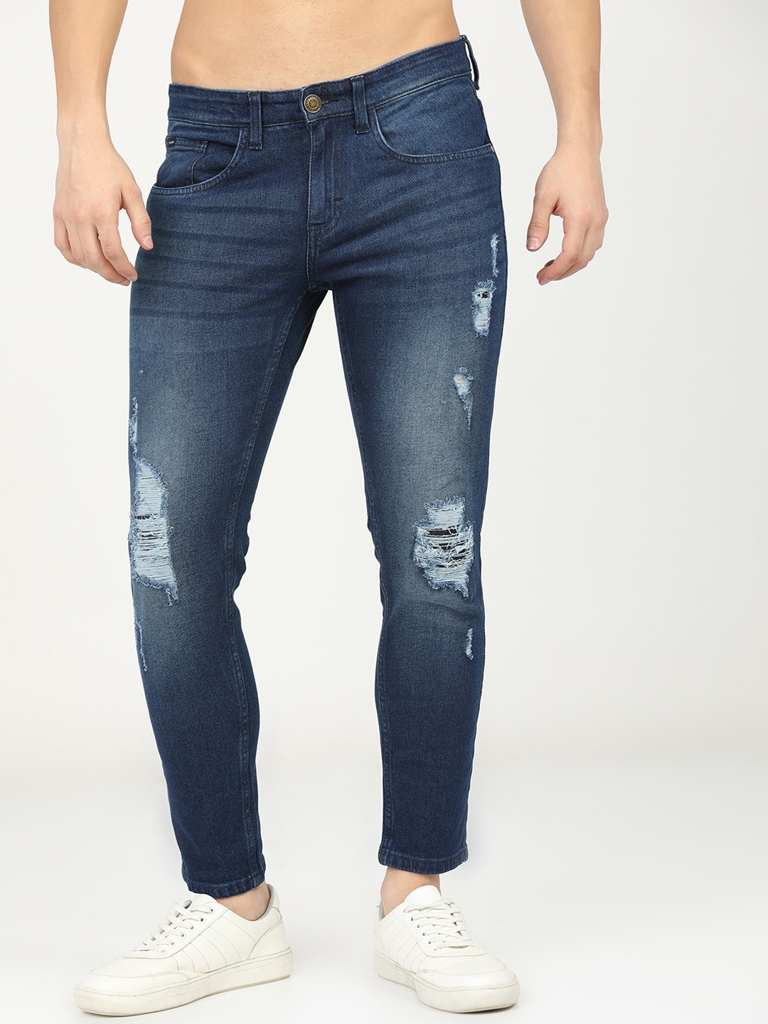 

HIGHLANDER Men Blue Tapered Fit Mildly Distressed Heavy Fade Stretchable Jeans