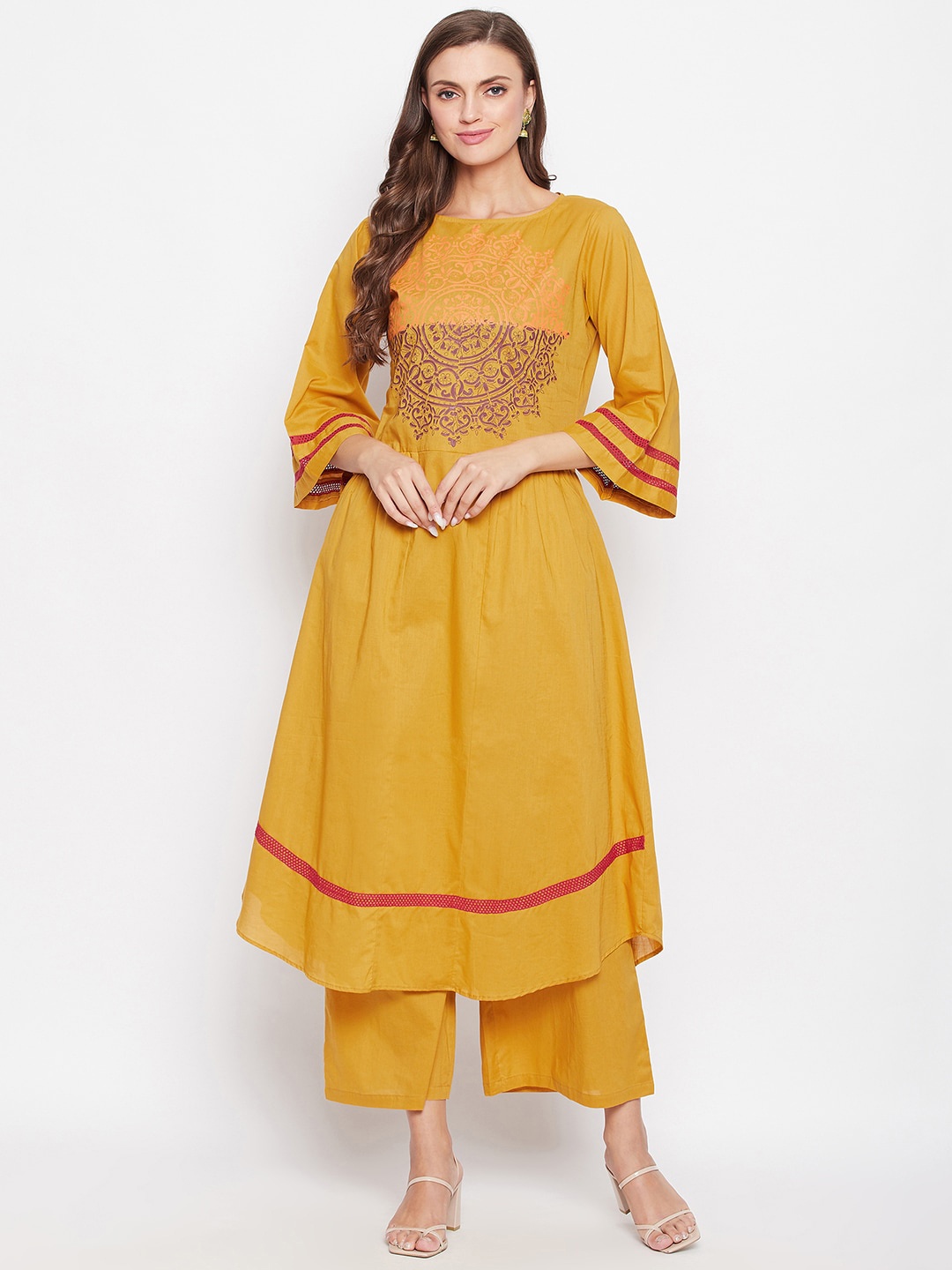 

Bitterlime Women Mustard Yellow Ethnic Motifs Yoke Design Regular Pure Cotton Kurta with Palazzos