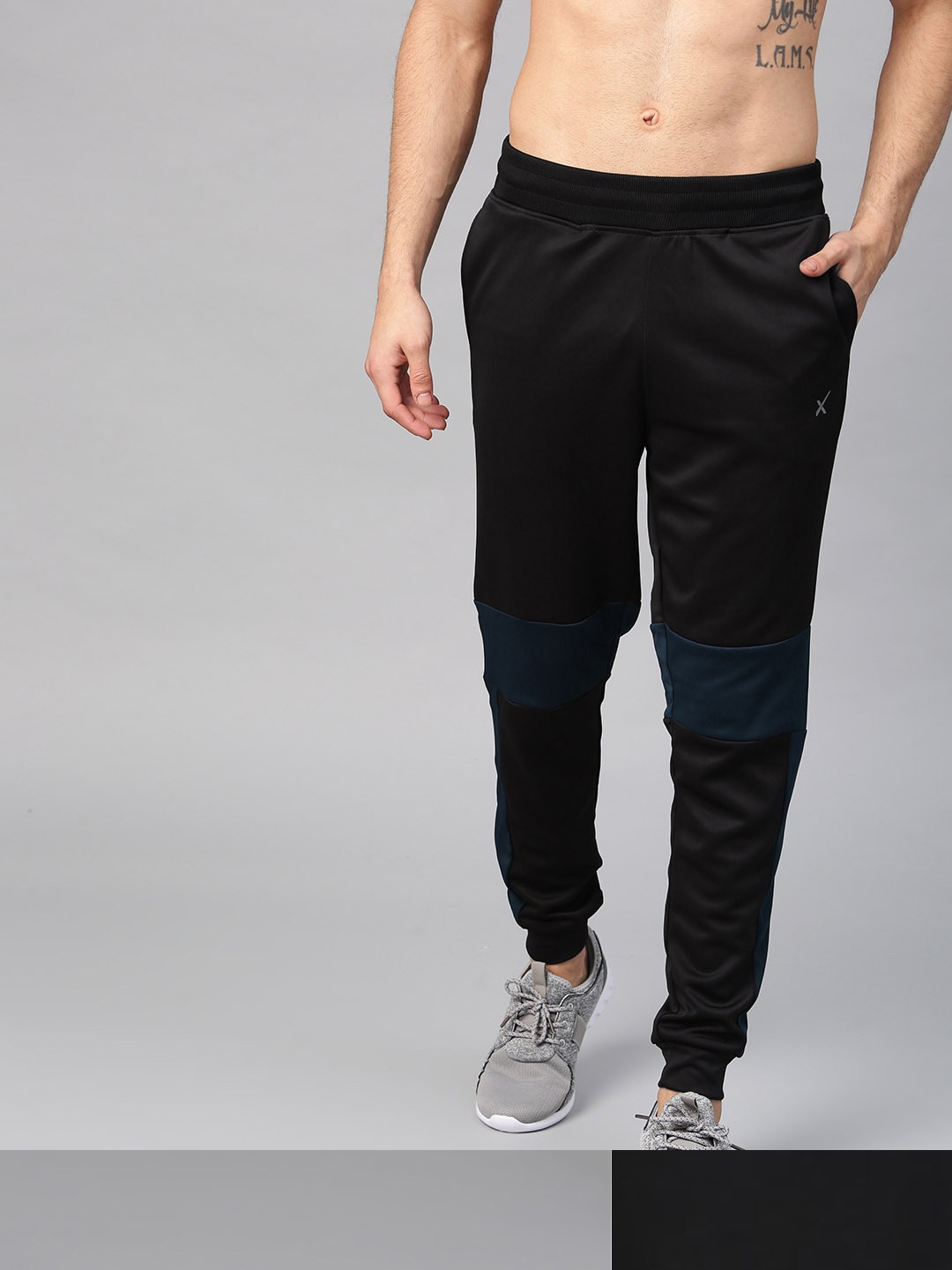 

HRX by Hrithik Roshan Men Pack Of 2 Black Solid Active Joggers