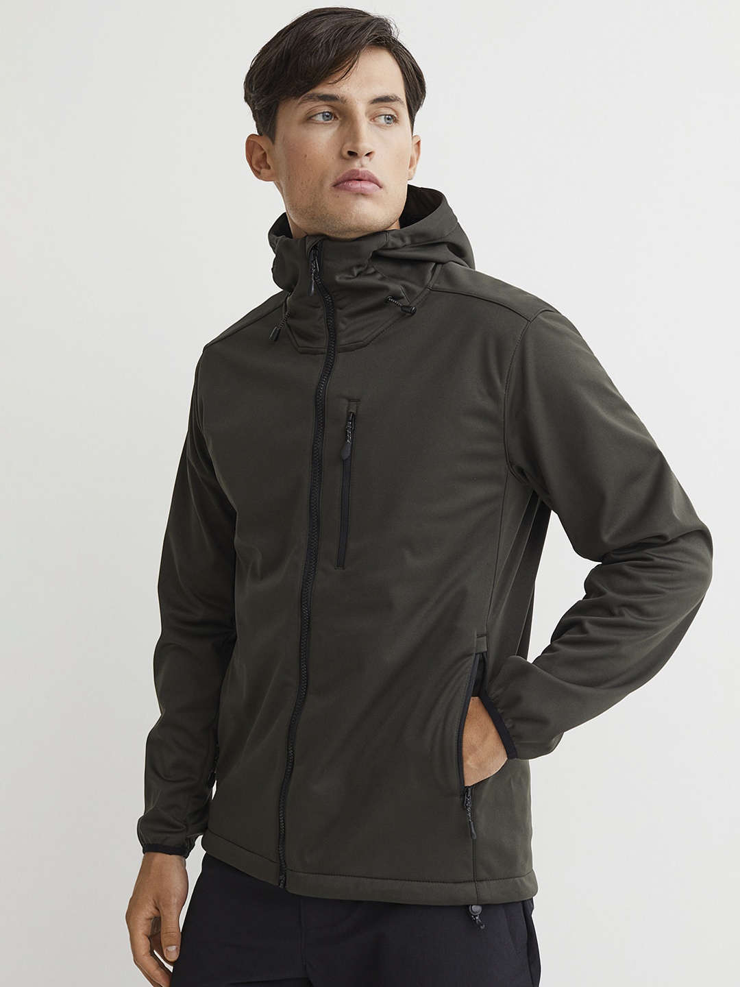 

H&M Men Green Solid Regular Fit Softshell Jacket