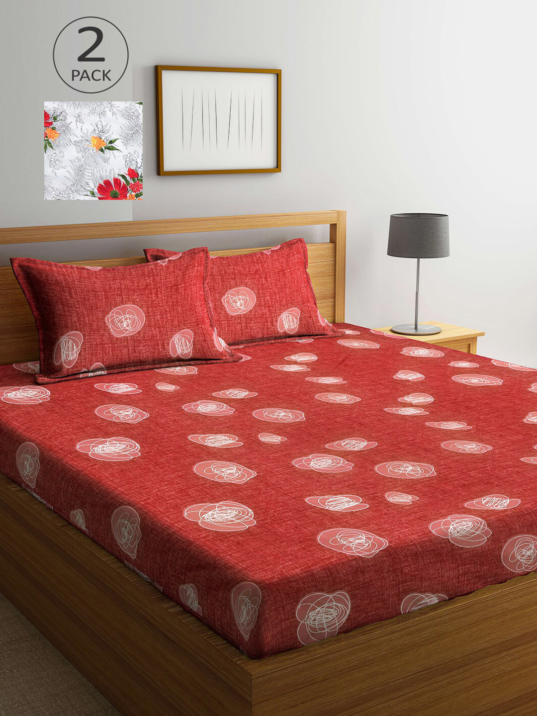 

Arrabi Red & Green Graphic 300 TC 2 King Bedsheet with 4 Pillow Covers