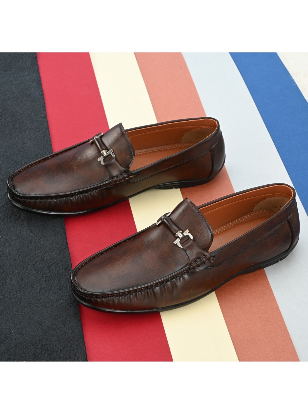 

Mast & Harbour Men Brown Textured Loafers