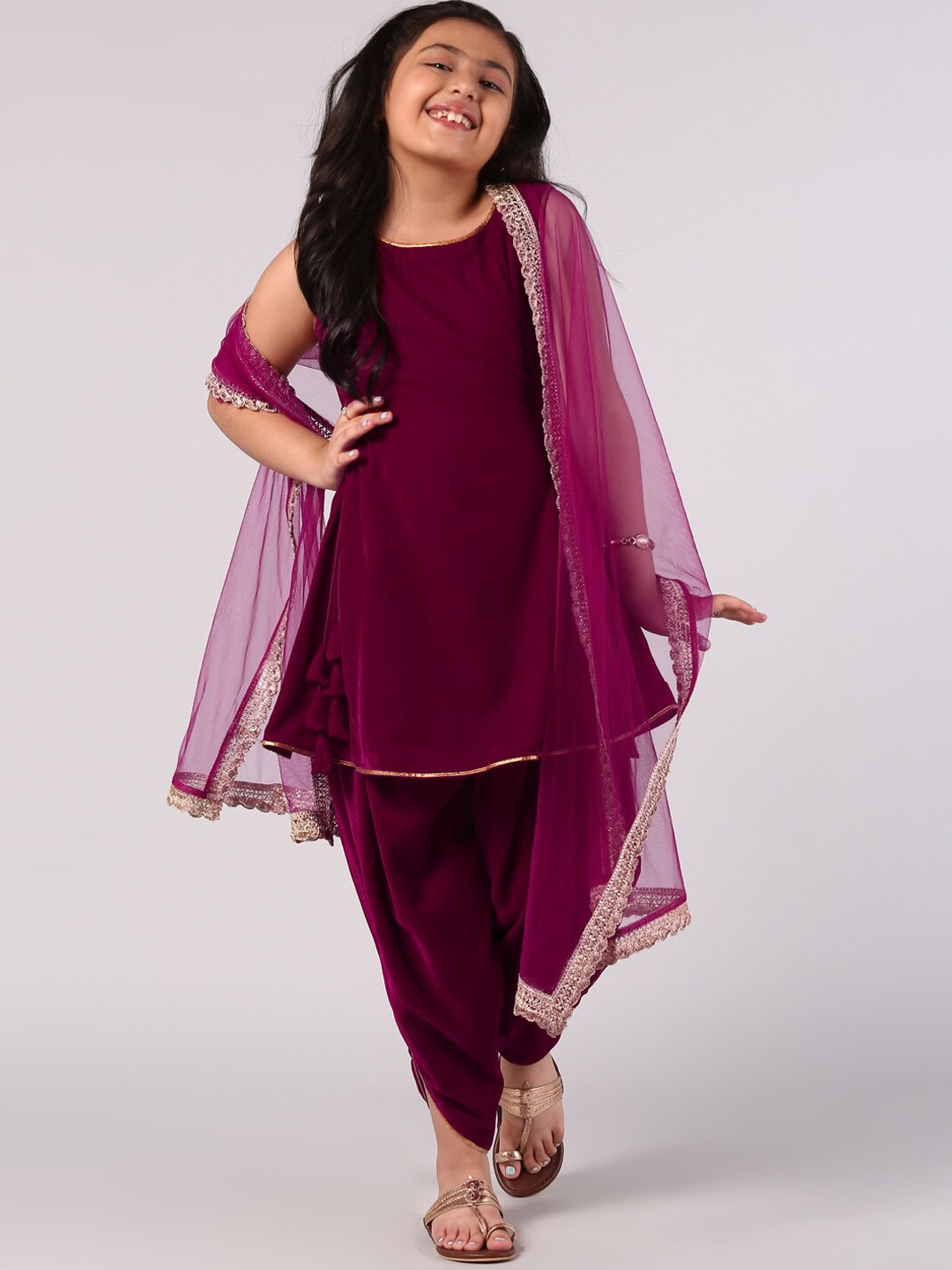 

Libas KIDS Girls Magenta Velvet Kurta with Dhoti Pants & With Dupatta