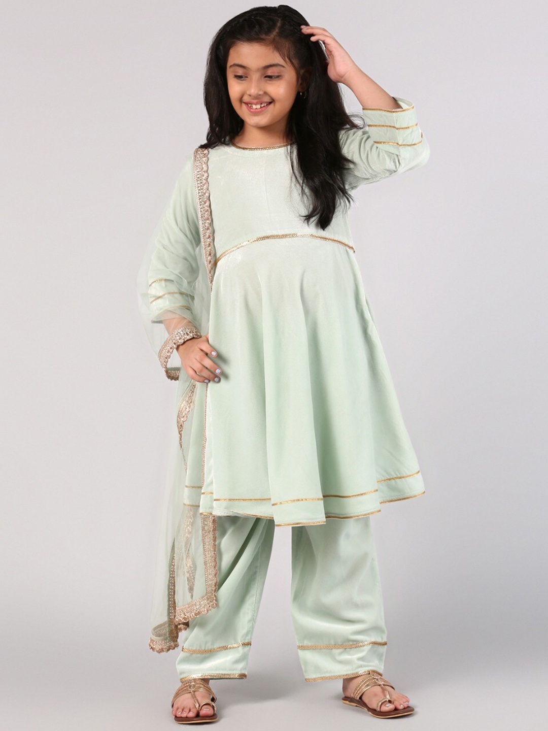 

Libas KIDS Girls Green Velvet Anarkali Kurta with Palazzos & Net Dupatta