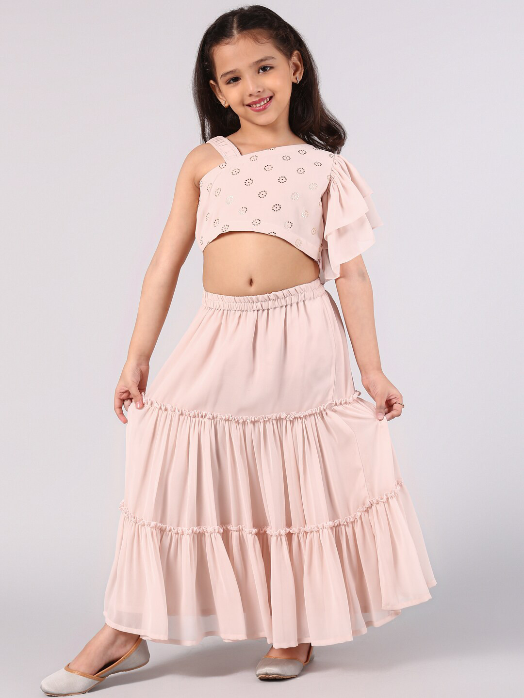 

Libas KIDS Girls Pink & Gold-Toned Embellished Ready to Wear Lehenga & Choli