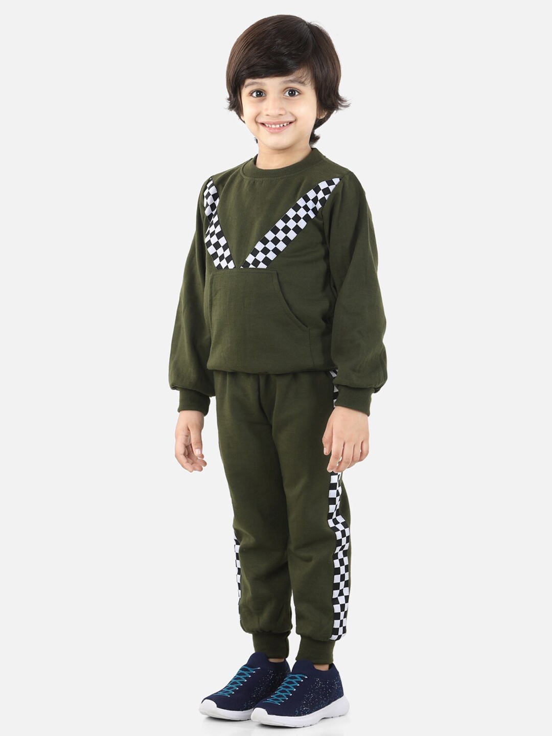 

Cutiekins Boys Green & White Black Box Lace Front T-shirt with Trousers