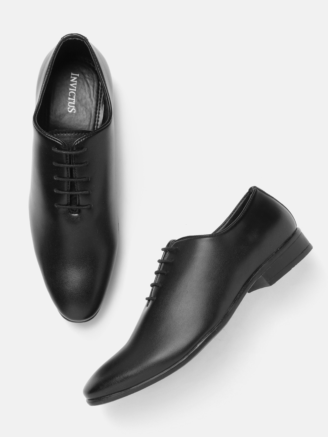 

INVICTUS Men Black Solid Formal Oxfords