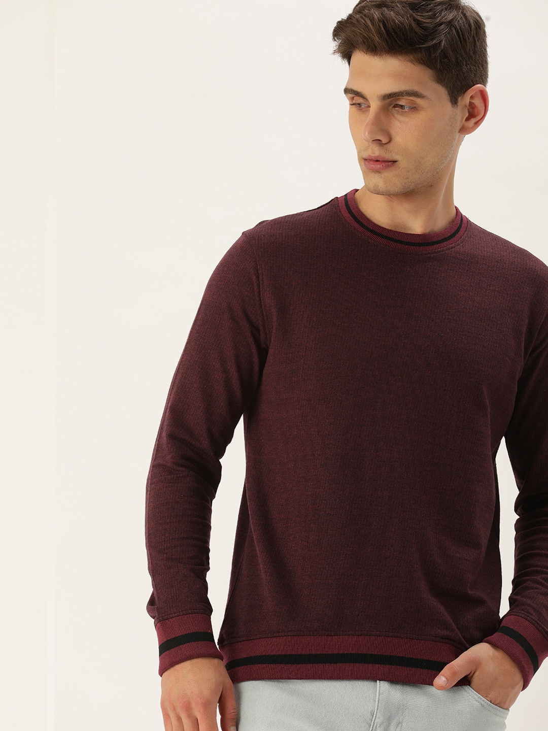 

ARISE Men Maroon Sweatshirt
