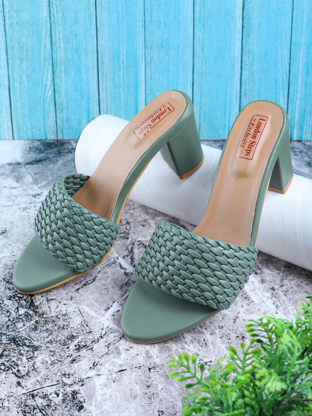

LONDON STEPS Green Block Mules