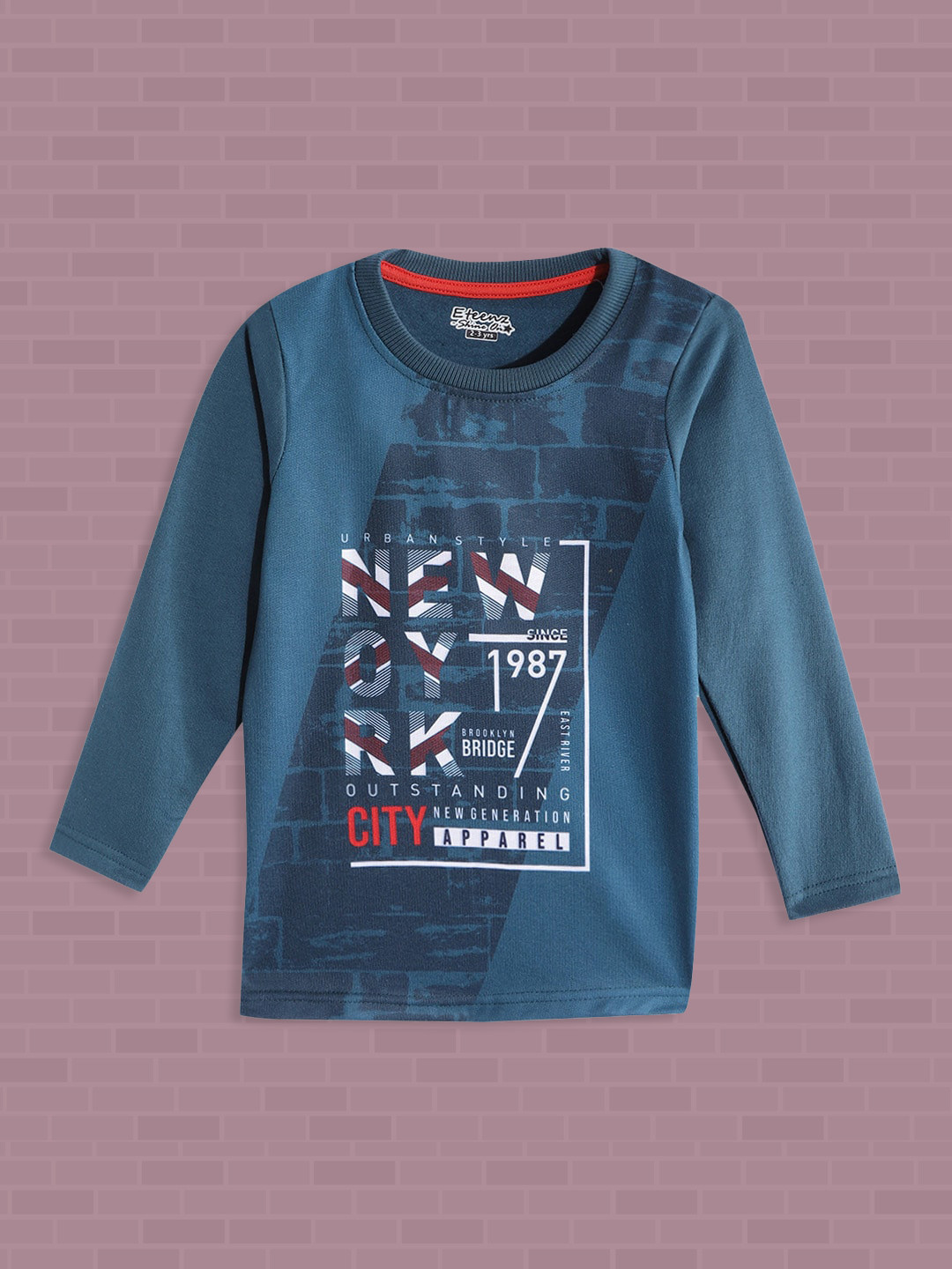 

Eteenz Boys Teal Blue & White Typography Printed Pure Cotton Sweatshirt