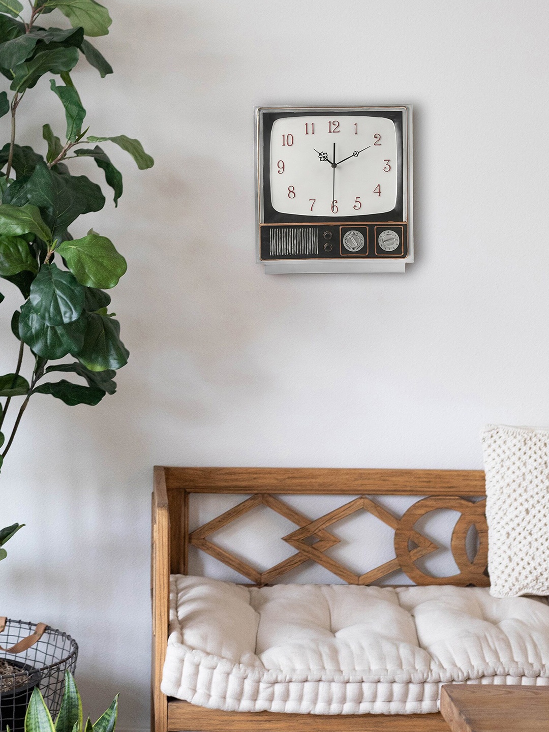 

Bigsmall Brown & White Contemporary Wall Clock