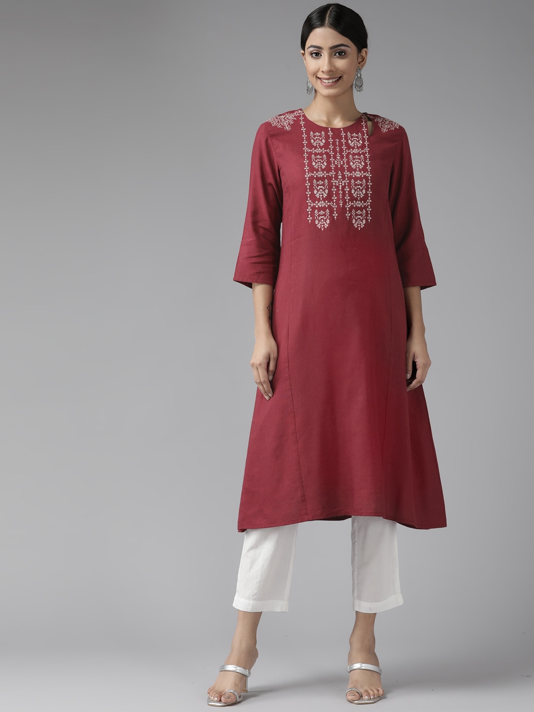 

W Women Magenta & Off White Ethnic Motifs Yoke Design Keyhole Neck A-Line Kurta