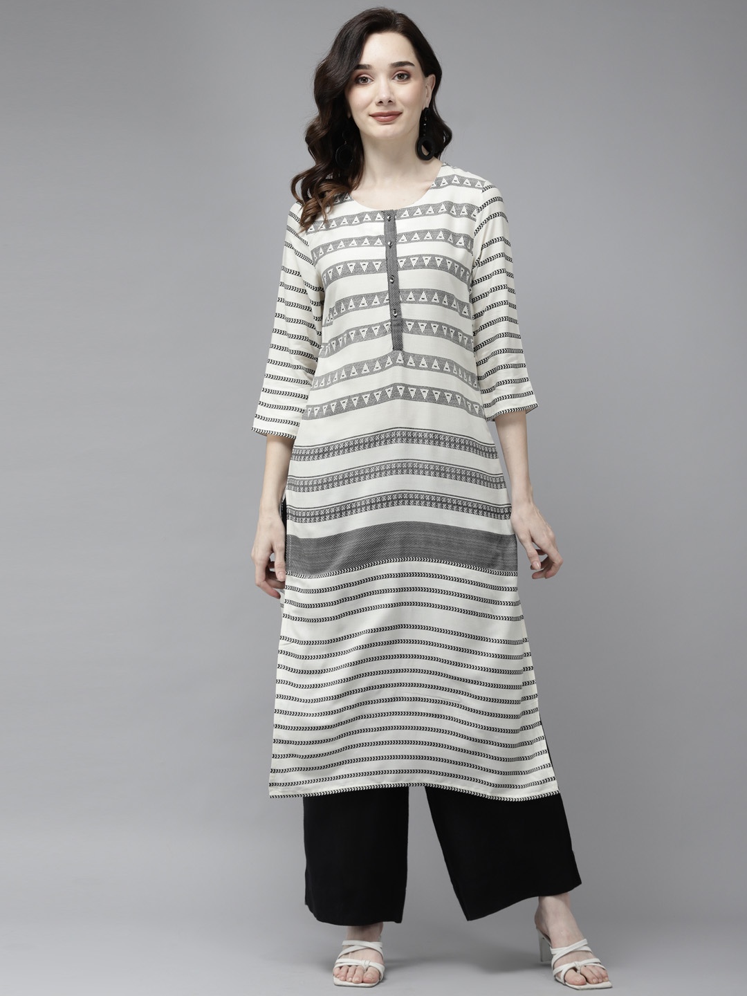 

W Women White & Black Geometric Printed Kurta
