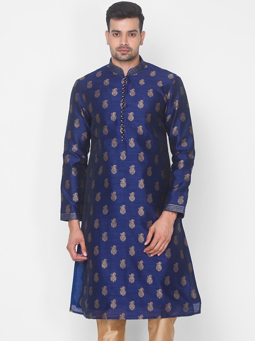 

Ethnicity Men Navy Blue & Gold-Toned Ethnic Motifs Regular Kurta With Pyjamas