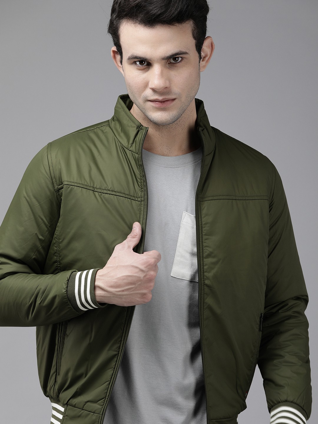 

SPYKAR Men Olive Green Insulator Sporty Jacket