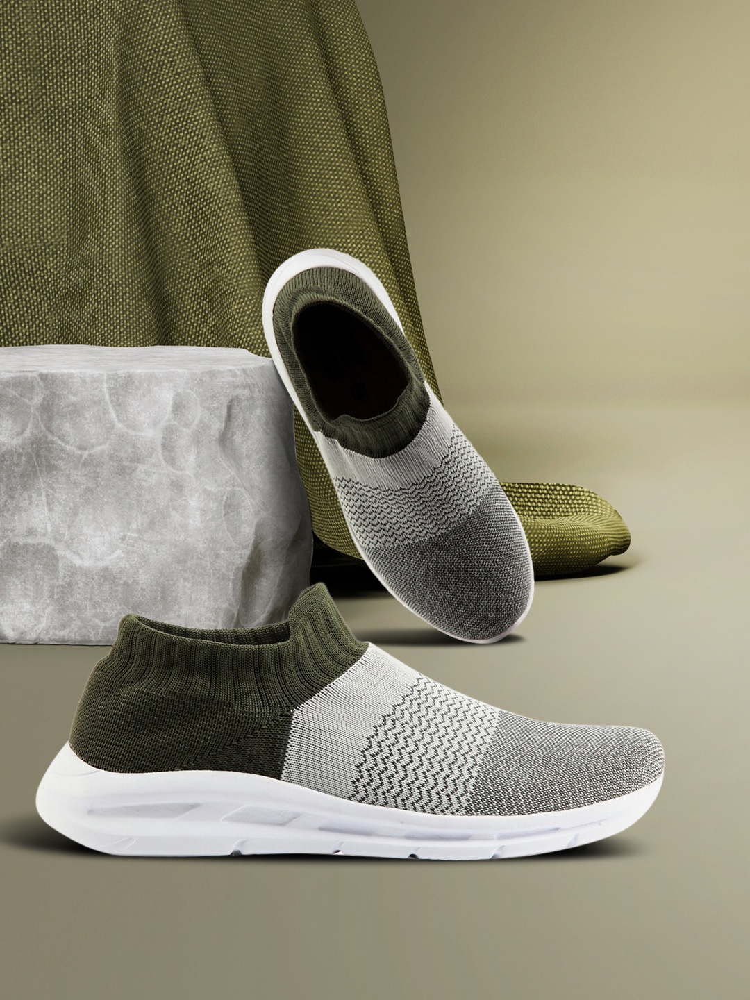 

ID Men Olive Green Running Non-Marking Shoes