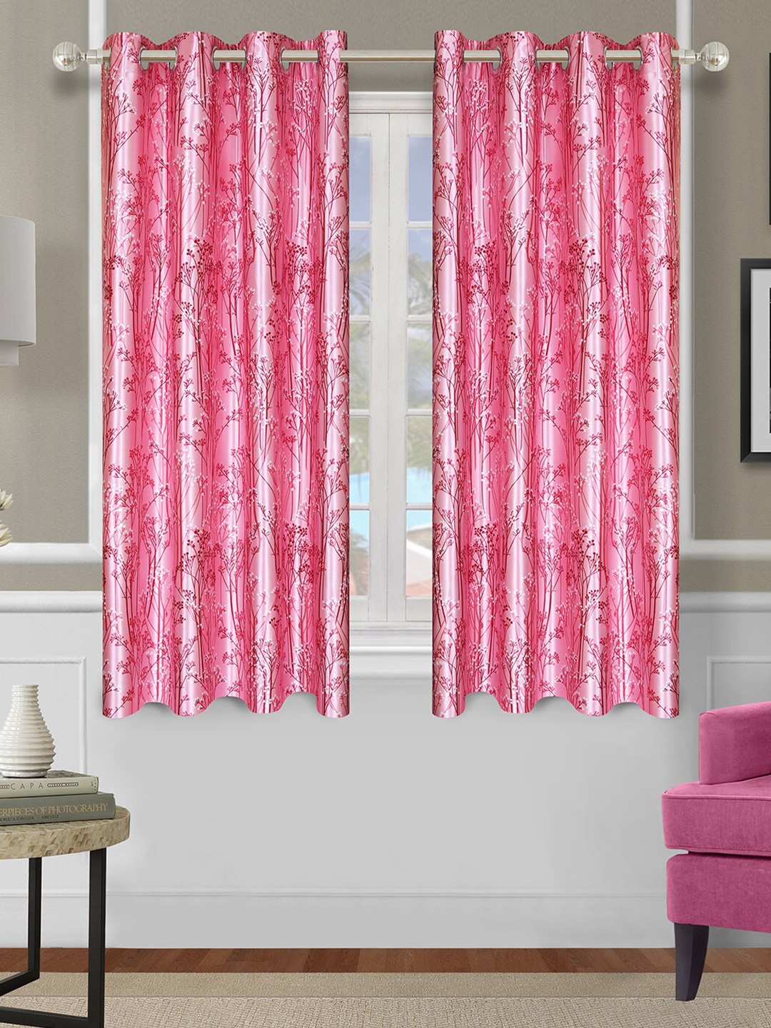 

ROMEE Pink Set of 2 Floral Room Darkening Window Curtains