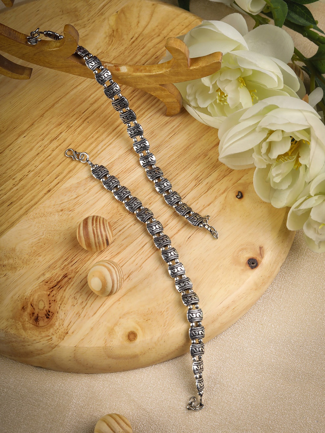 

Priyaasi Set Of 2 Silver-Toned & Plated Oxidised Anklets