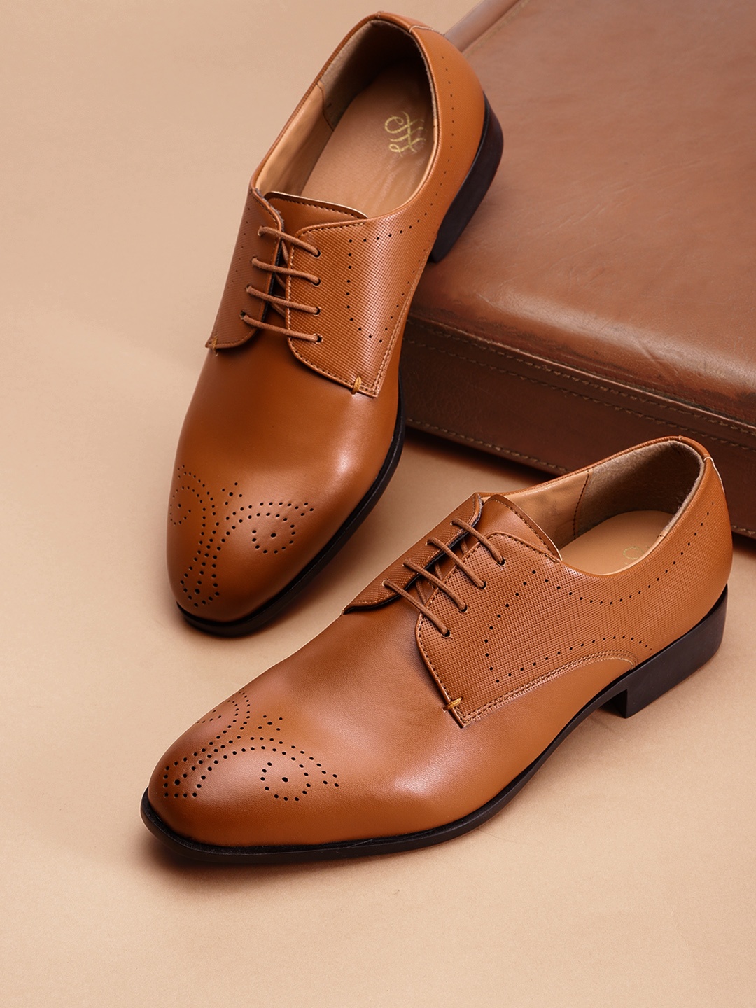 

House of Pataudi Men Tan Brown Formal Handcrafted Perforated Brogues