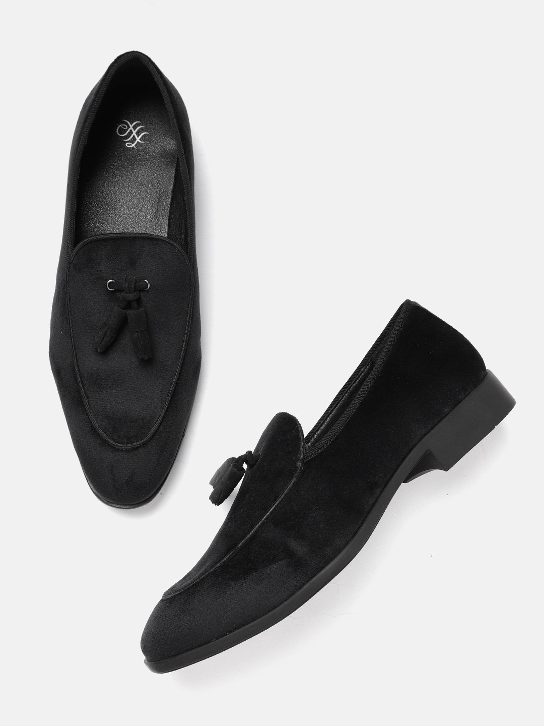 

House of Pataudi Men Black Solid Loafers with Tassel Detail