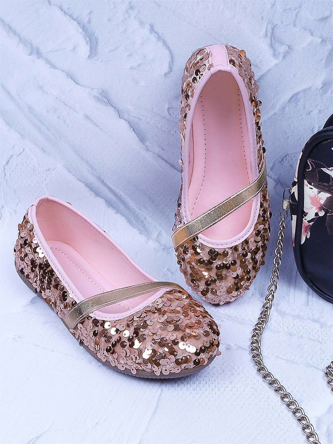 

DChica Girls Pink Embellished Ballerinas Flats