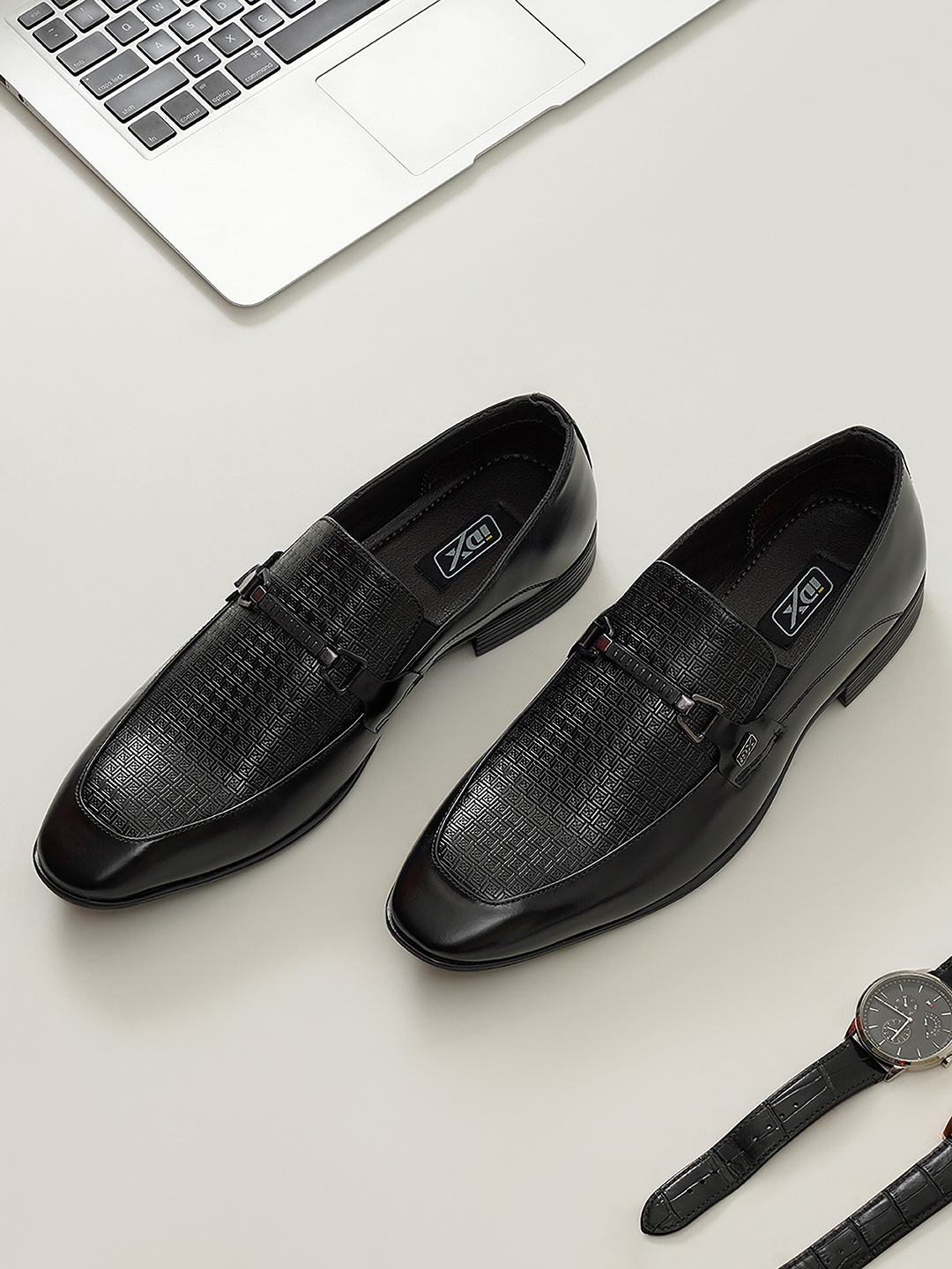 

ID Men Black Textured Leather Formal Loafers
