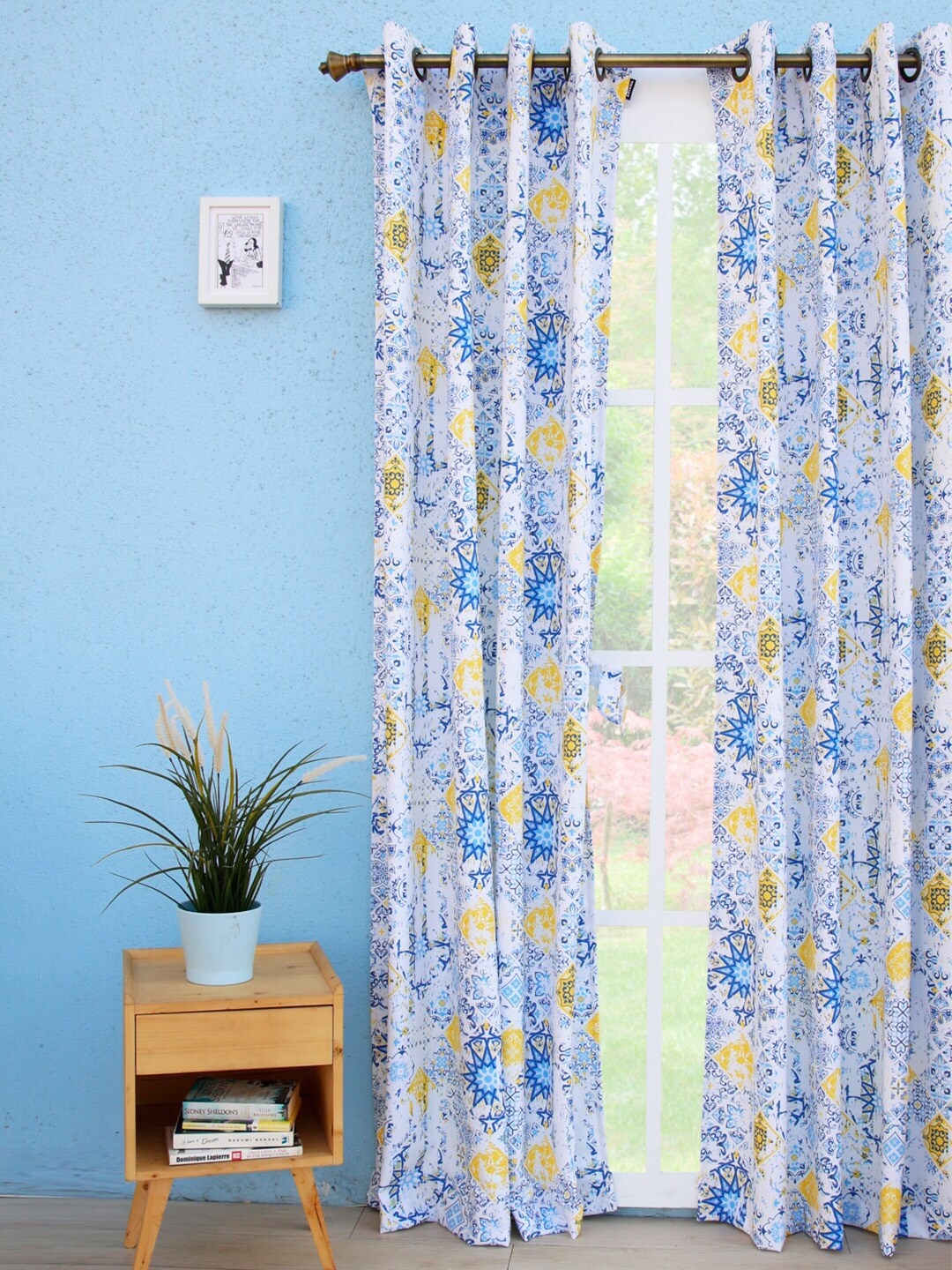 

Ariana Blue & White Ethnic Motifs Door Curtain