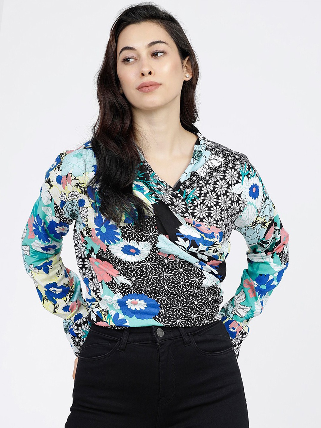 

Tokyo Talkies Blue Wrap Top