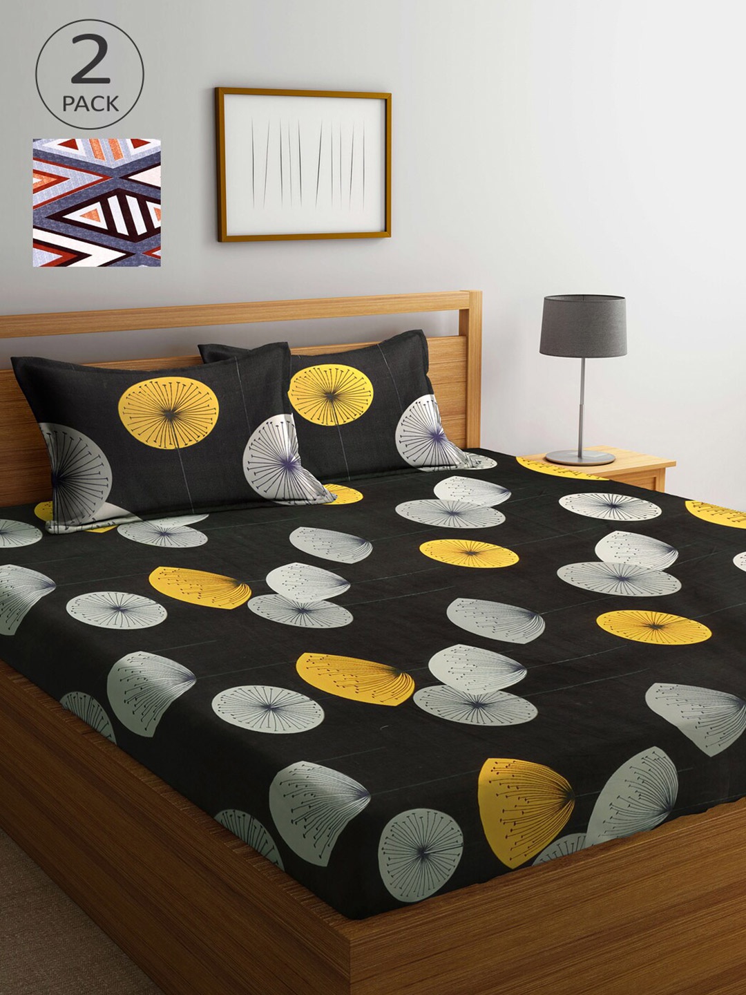 

Arrabi Unisex Set of 2 Graphic Double Bedsheets with Pillow Covers, Black