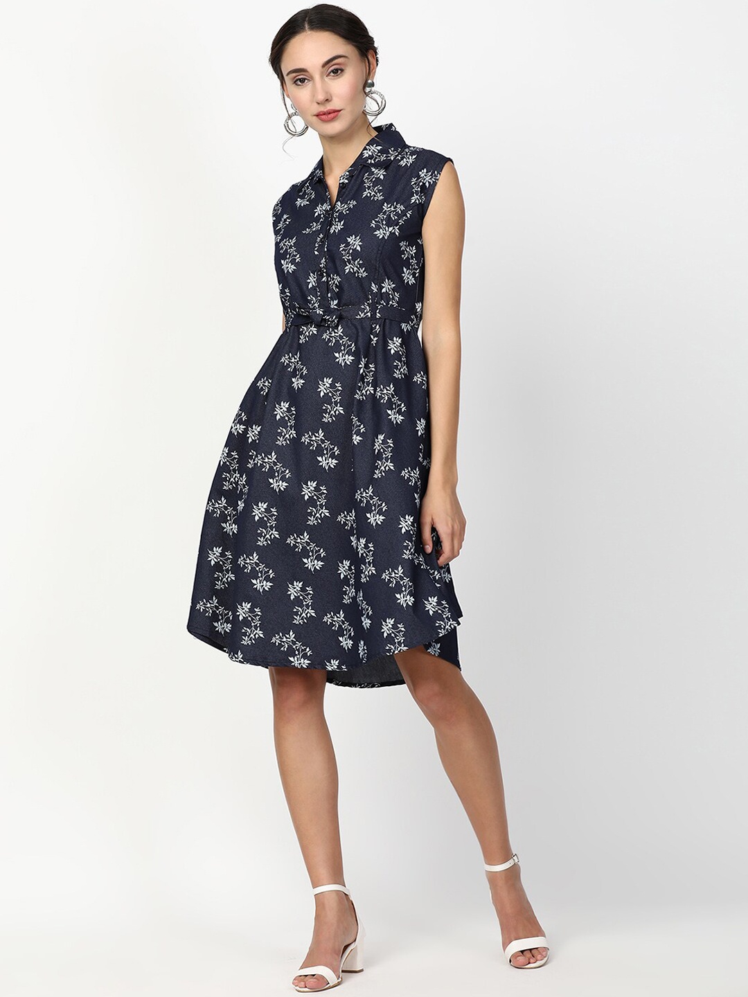 

V2 Value & Variety Blue Floral A-Line Dress