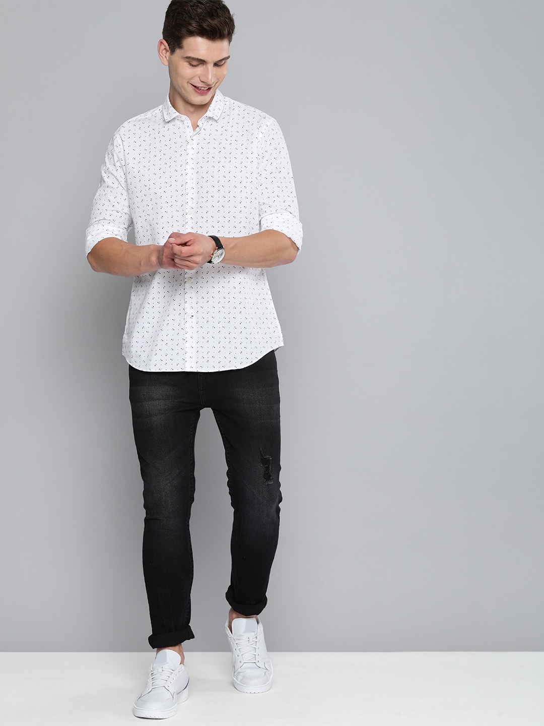 

Mast & Harbour Men White Slim Fit Floral Printed Pure Cotton Casual Shirt