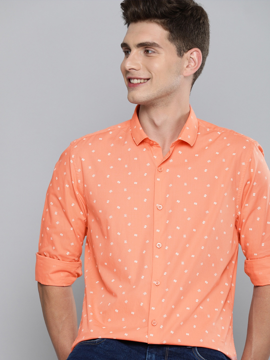 

Mast & Harbour Men Peach-Coloured Slim Fit Printed Pure Cotton Casual Shirt